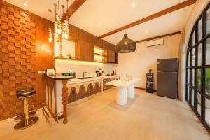 Kavana Élan 2BR Private Pool Villa - 5 mins to Berawa beach