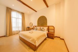 Kavana Élan 2BR Private Pool Villa - 5 mins to Berawa beach