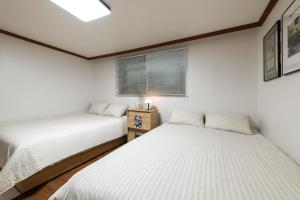 Open Deal! Line 2 and 7 Station Area, Seongsu, Seoul Forest, Han River, Airport Bus 2min