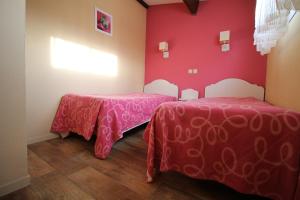 villa avec piscine dans résidence proche de la mer