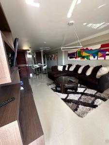 Apartamento Costa Azul Oasis frente CC La Vela