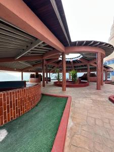 Apartamento Costa Azul Oasis frente CC La Vela