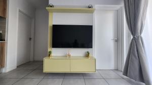 White House At The Blyde Crystal Lagoon