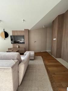 Cracow Center Jacuzzi & Sauna Penthouse Retreat