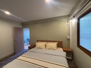 Cozy Thai-style Hideout 2 bedrooms in Santitham
