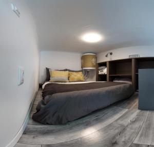 Warm Mini Home near the most famous New York Café