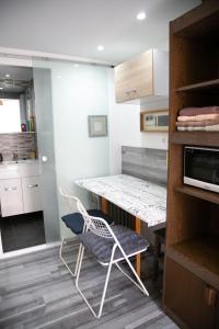 Warm Mini Home near the most famous New York Café