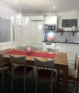 Three-bedroom apartment with sauna and hot tub