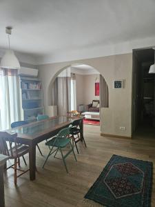 Maison de ville lumineuse avec jardin