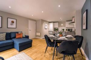 Central 2 Beds with Free Parking