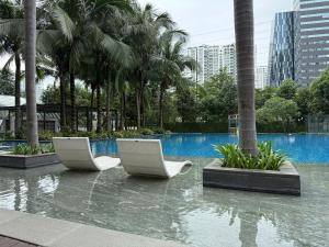 Lang Retreat Apartment - Resort Pool & Elite Gym