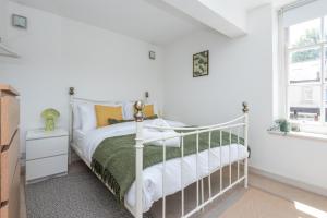 Bright and Spacious 3BDR Loft by Tooting Broadway