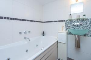 Bright and Spacious 3BDR Loft by Tooting Broadway