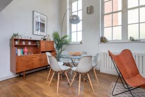 Bright and Spacious 3BDR Loft by Tooting Broadway