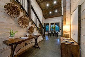 Counting Stars Cabin Hot tub Firepit Games EV