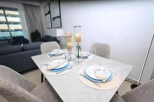 Plush - 1BR In Dubai Marina - 5 Mins walk to JBR Beach, Marina Walk & Metro