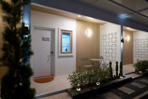 The Cozy Haus Airport