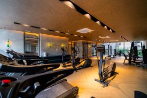 Lindo e espaçoso studio com cama queen e cama solteiro