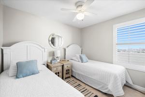 Pelican Beach 1118 by Pelican Beach Management