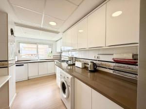 PRINCIPADO front the BEACH