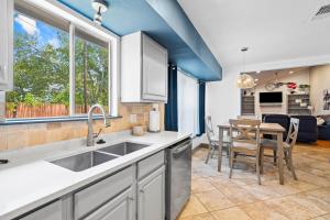 Spacious 4BR w Fenced Yard