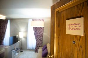 Affacci sulla via Home Tower QK Costa 58