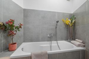 Loftly Hindenburgdamm 85 Charite - 45m2 - Self Check-In - 300mbit