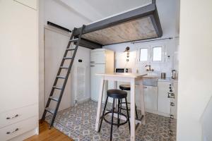 City Panorama Studio by ΜΡS