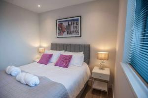 Cardiff Bay City View Penthouse