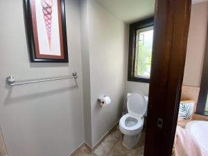 Stylish Family Condo at Beachfront Resort