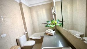 Paradise Oasis Palm Mar Suite