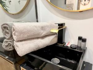 F2 cosy et calme 15 min de Paris, commerces à pied