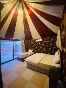 LAVRA lUXURY CAMP
