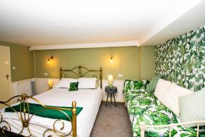 The Tempest quirky apartment with stunning views