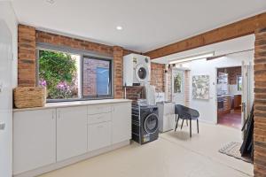 Sundowner Deck House - Pet Friendly