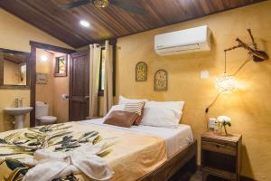 Caribbean Sea View King bed AC Fridge