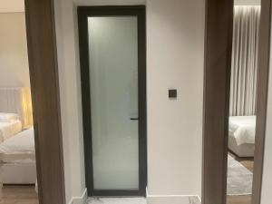 شقة بتصميم مودرن بالقرب من جسر الملك فهد -الخبر