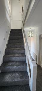 Beautiful and Quiet 3 Bedroom Beautiful House