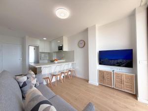 Los Cristianos - Valdes Center 11 - As de Casas