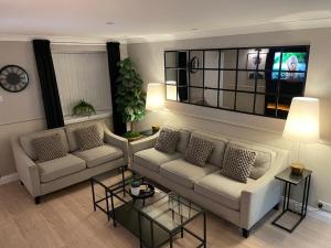 Kingston Park House - Airport - Red Bulls Rugby