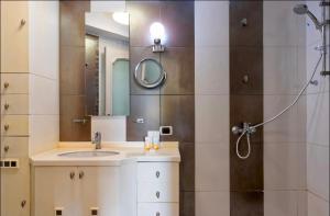 Luxury Nile View Stays in Zamalek