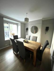 3-Bedroom Home in north Belfast- near Crumlin Rd Gaol