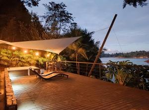 Cottage on the Lake - Cabaña privada - Guatapé - Jacuzzi