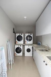 112-Studio completo e charmoso prox a UEL