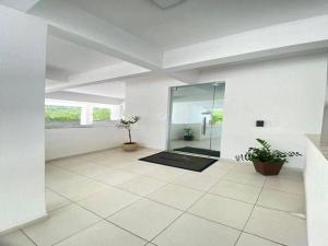 Apê com vista para a montanha 600 m da Praia Ingleses