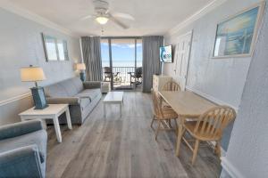 Direct 1BR Oceanfront Views at Palms Nice Pools!