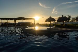 Beachfront house in Acapulco beach club