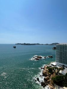 Hermosa Suite a Pie de Playa en Acapulco