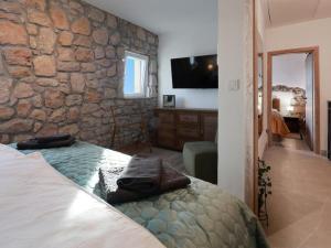 Ana s Stone House Jur i Kali with the Pool