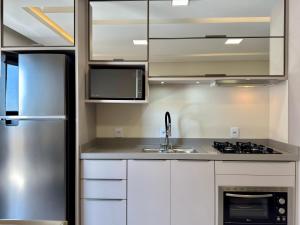 Sea view apartment with 3 bedrooms and garage